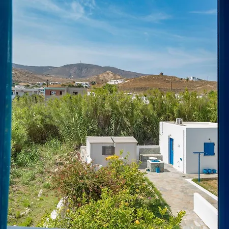 Ninemia Serifos 5